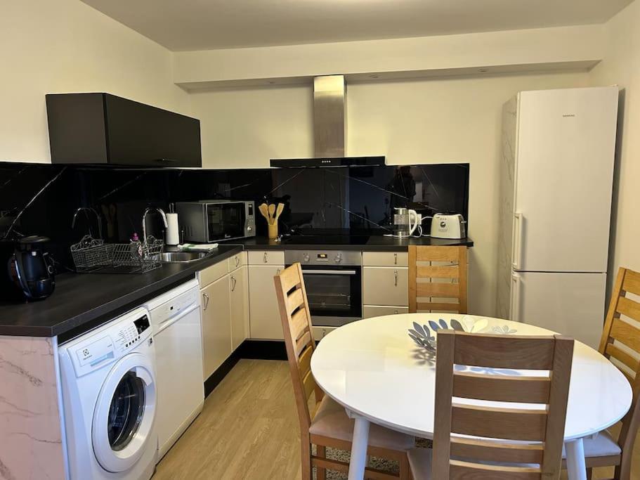 Appartement 3 Chambres A Annecy Dans Maison Pour 2 A 8 Personnes Luaran gambar
